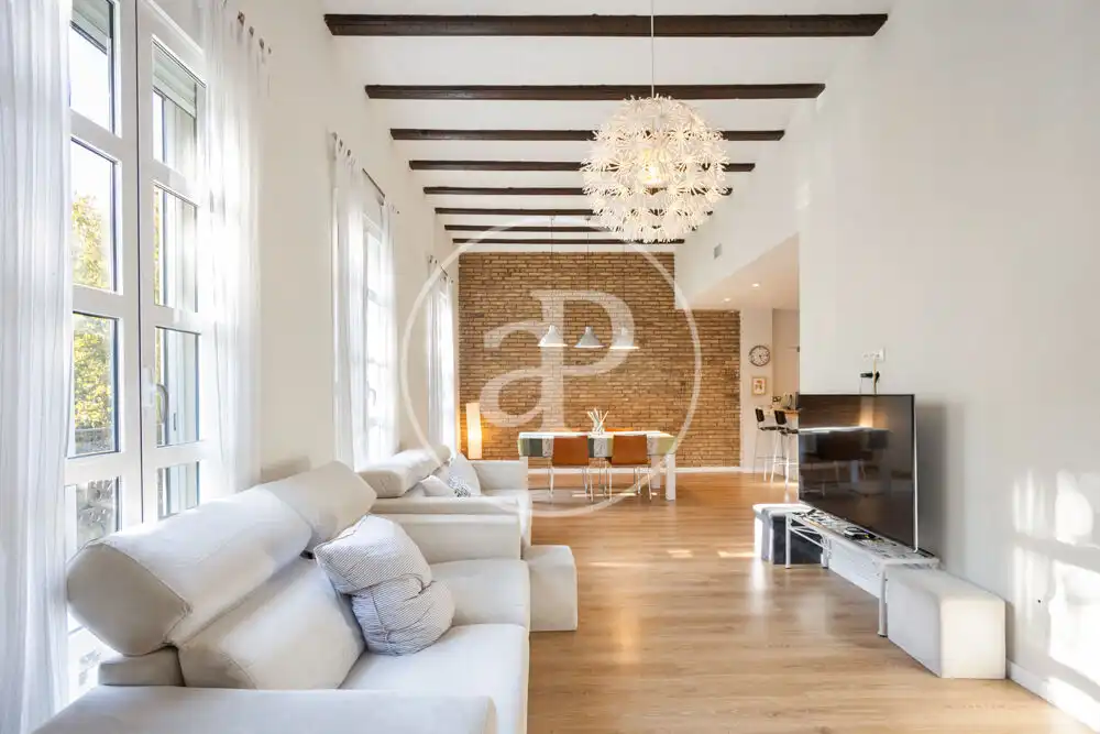 Appartement avec balcon à vendre à Extramurs