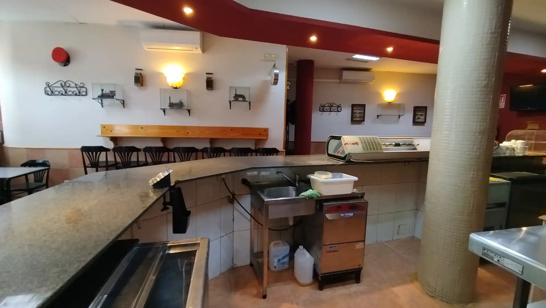 Local de alquiler en Azuqueca de Henares con Aire acondicionado, Calefacción y Amueblado