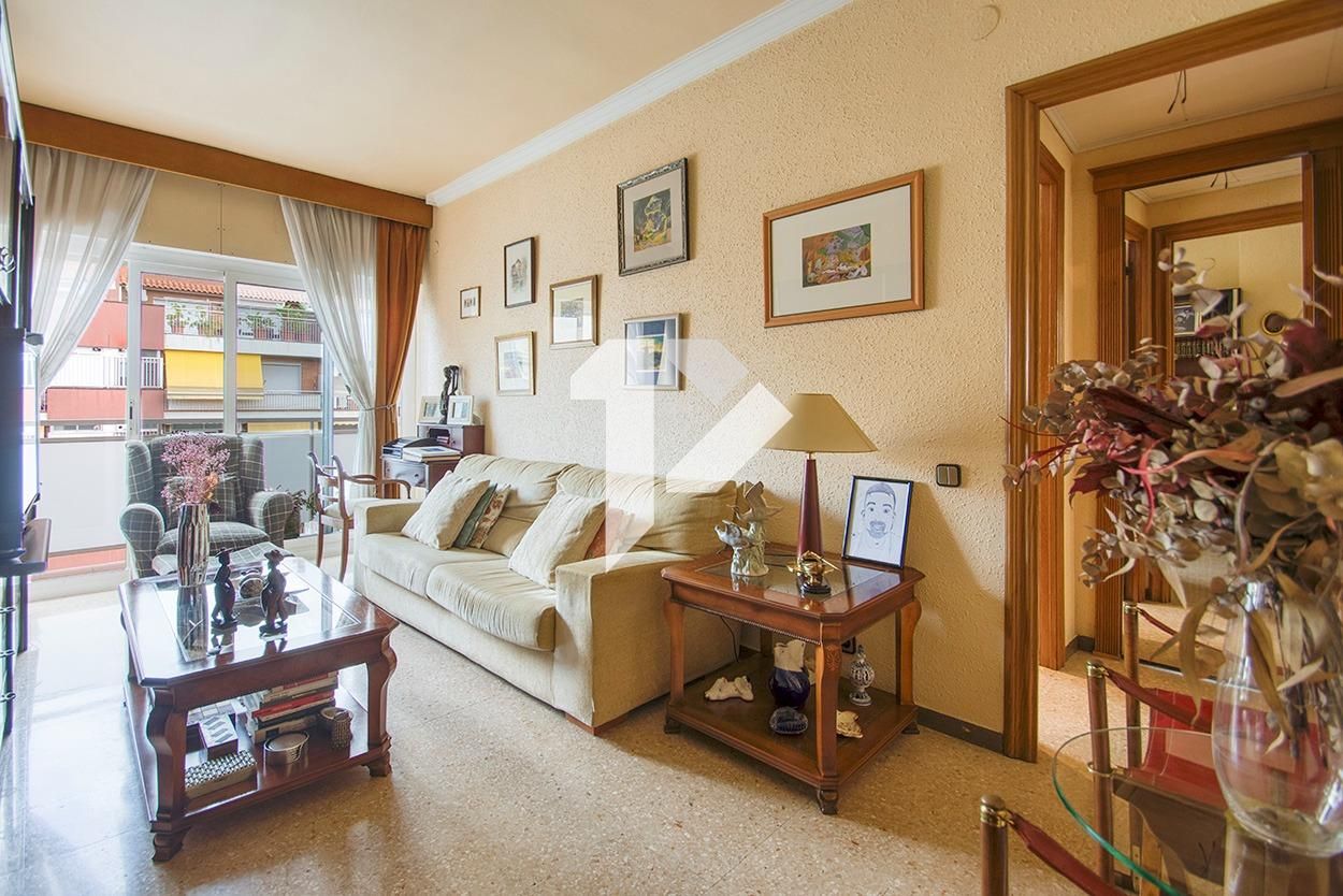 Sala d'estar de Àtic en venda en  Barcelona Capital amb Calefacció, Balcó i Alarma
