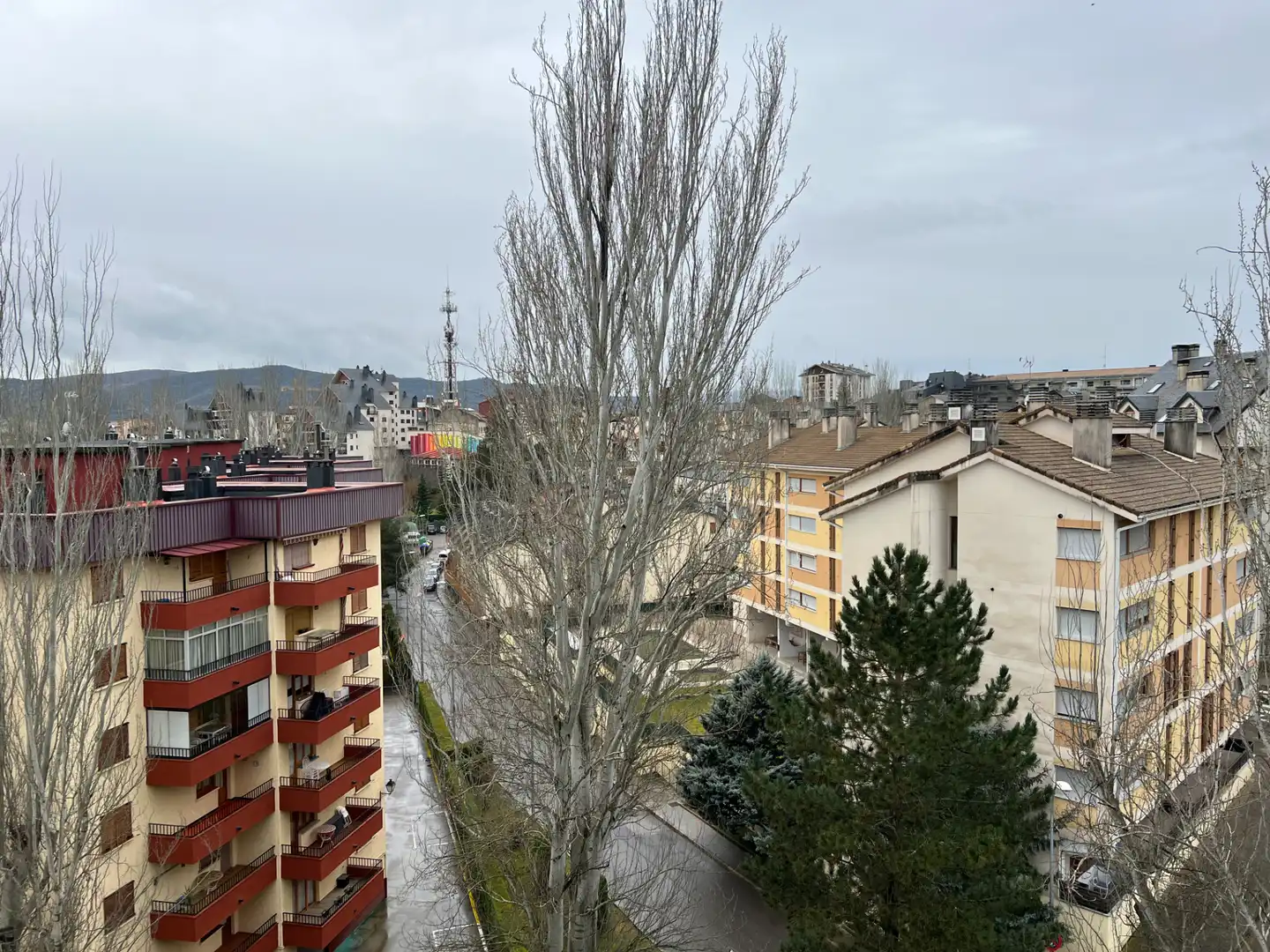 Exterior view of Attic for sale in Jaca  with Terrace and Community pool