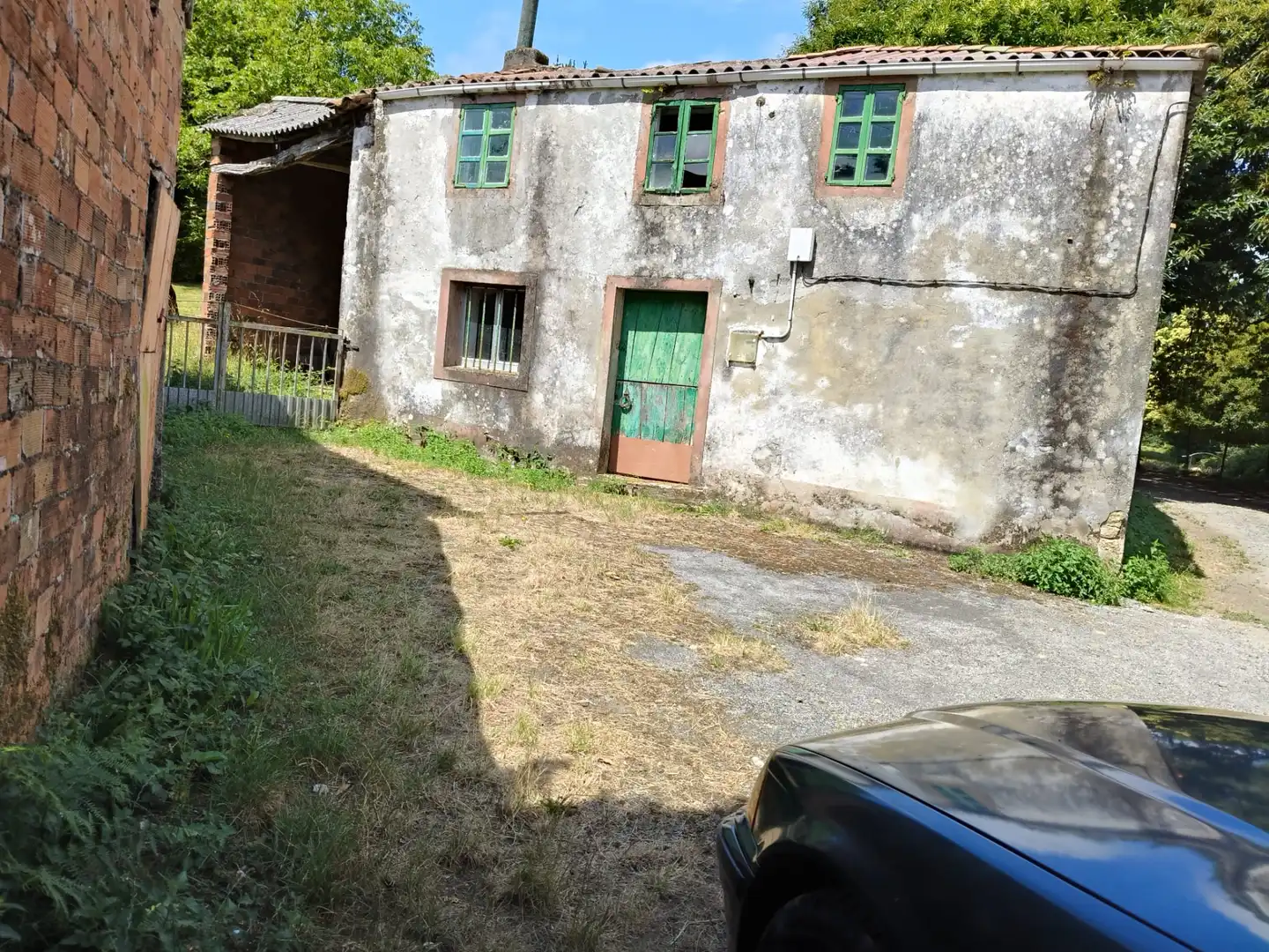 Haus zum Verkauf in Lugar Laxe