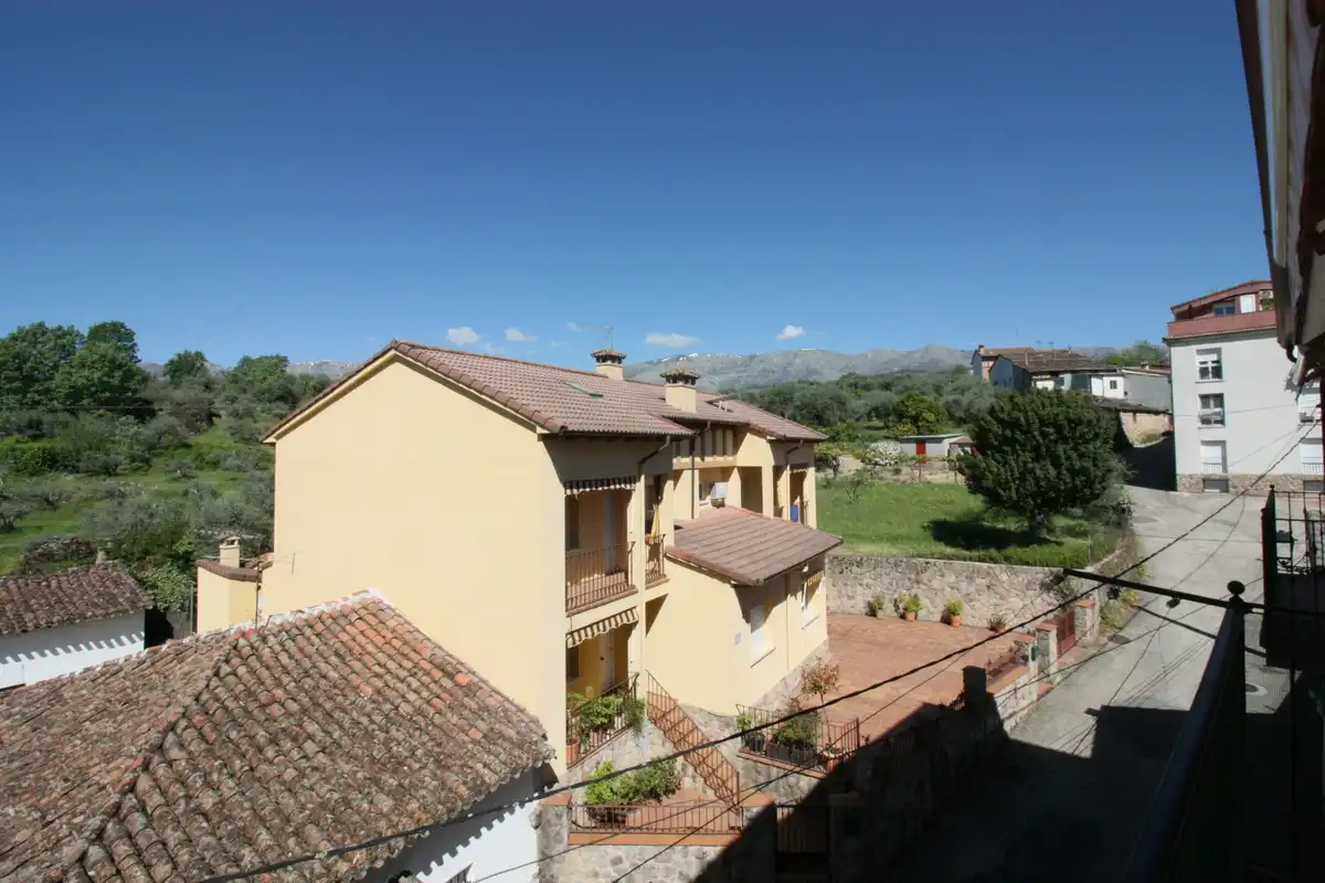 Exterior view of Flat for sale in Arenas de San Pedro  with Heating, Storage room and Balcony