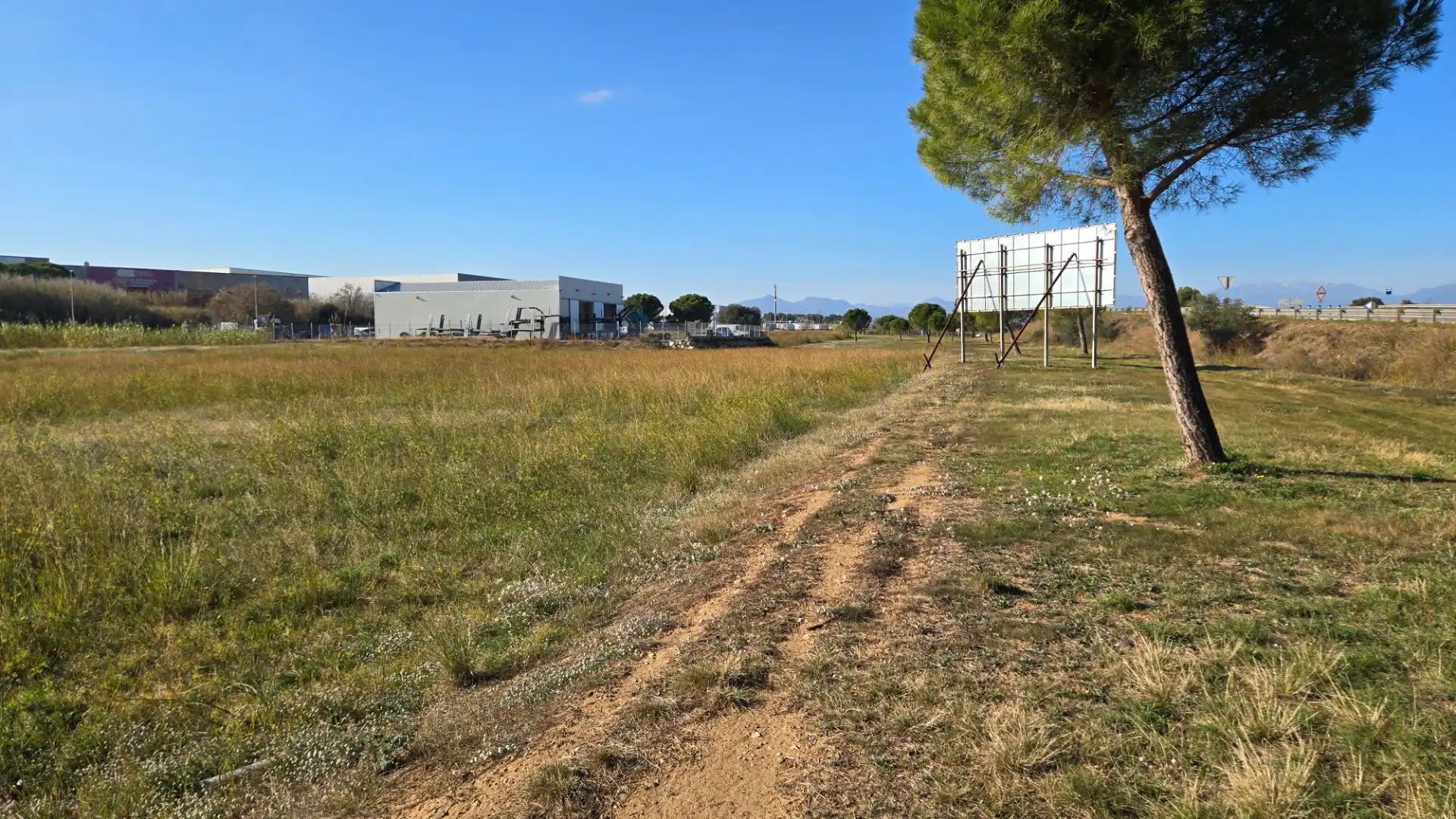 Terreny industrial de lloguer en Vilamalla