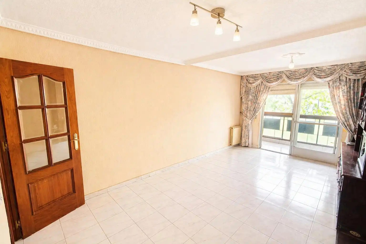 Flat for sale in Pinto  with Air Conditioner, Heating and Terrace