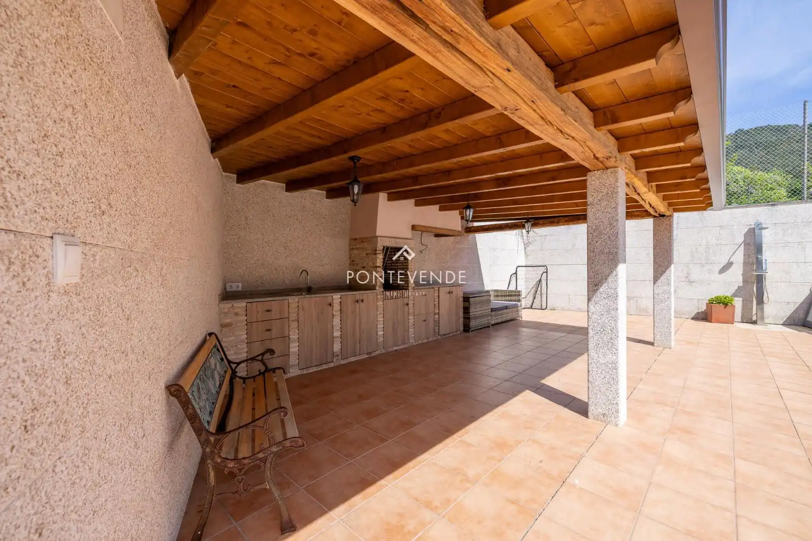 Terrassa de Casa o xalet en venda en A Guarda   amb Calefacció, Terrassa i Piscina