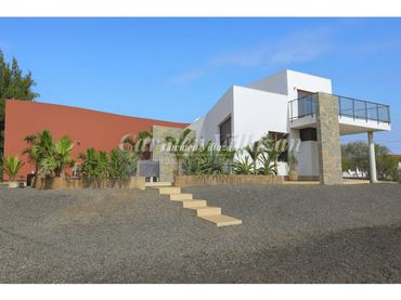 Casa amb jardí en venda a Carretera Los Estancos