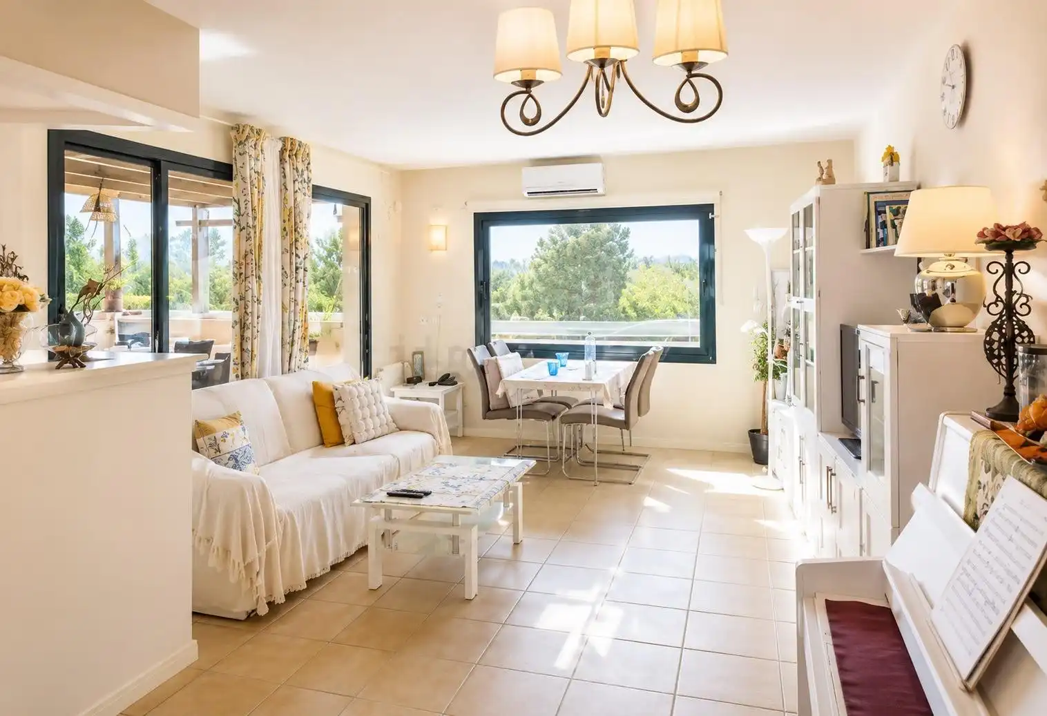 Wohnzimmer von Wohnung zum Verkauf in Murcia mit Klimaanlage, Heizung und Privatgarten