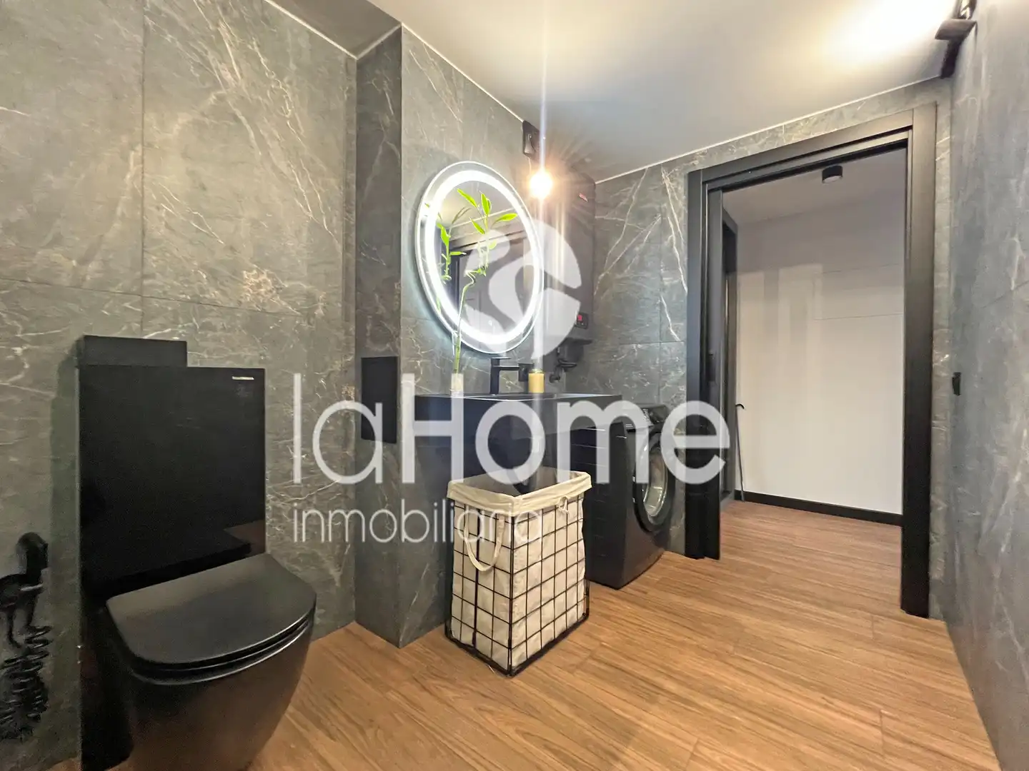 Baño de Apartamento en venta en Paterna con Aire acondicionado, Calefacción y Terraza