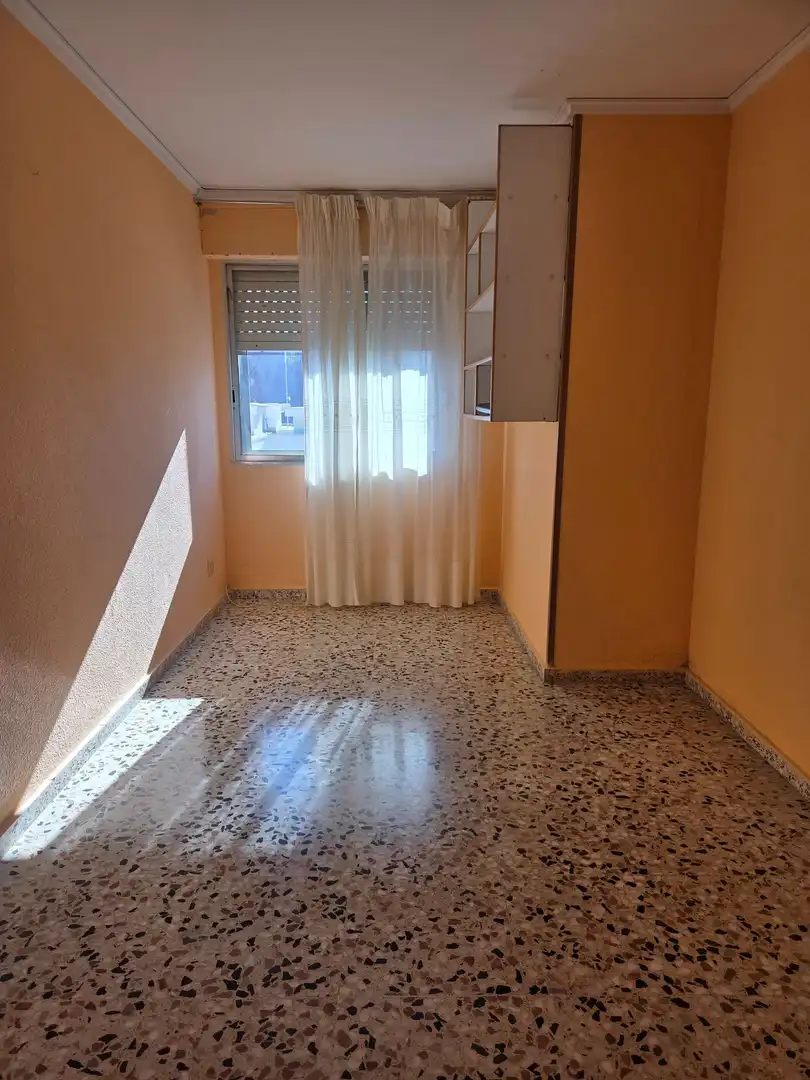 Habitación de Piso en venta en Tavernes de la Valldigna con Aire acondicionado