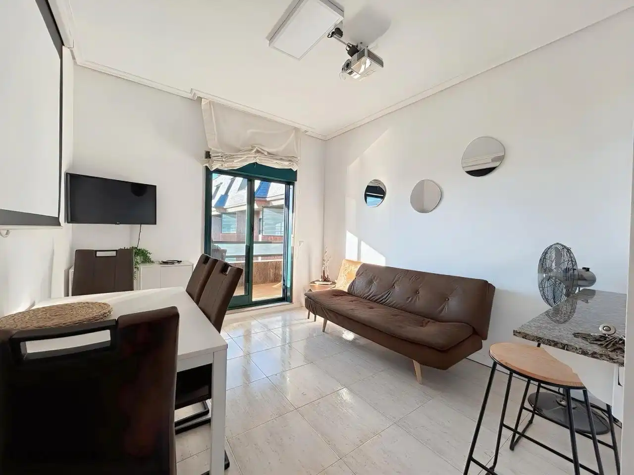 Wohnzimmer von Wohnungen zur Miete in Vigo  mit Heizung, Terrasse und Möbliert