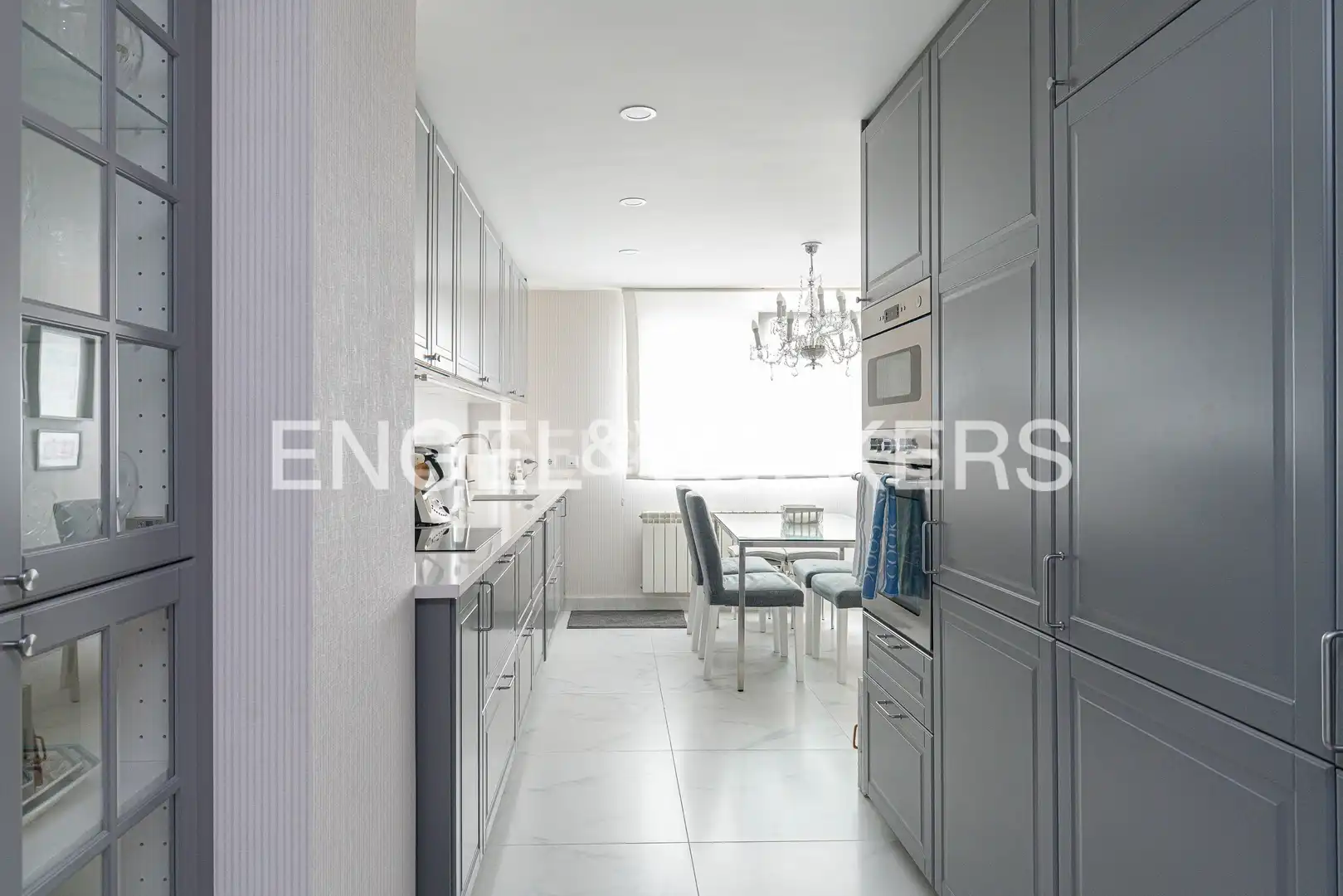 Cocina de Casa adosada en venta en Madrid con Aire acondicionado, Calefacción y Terraza