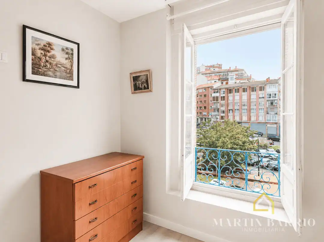 Bedroom of Flat for sale in Sestao   with Balcony and Alarm