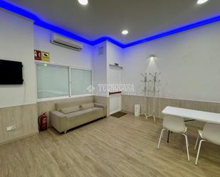 Premises for sale in Pinto  with Air Conditioner and Heating