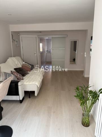 Piso en Venta en Calle De Albarracín en Simancas