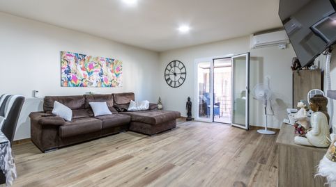 Photo 2 of Flat for sale in Terrassa - Colom, Cementiri Vell, Terrassa