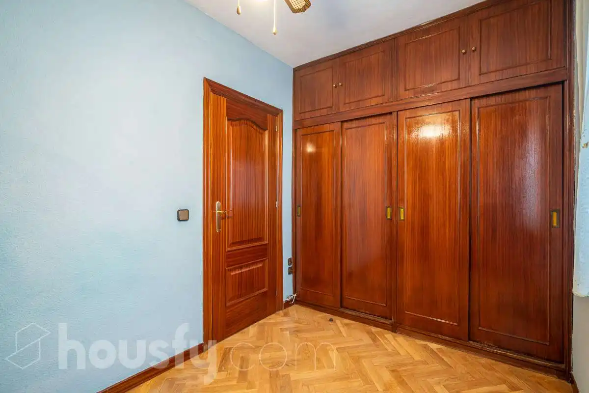 Dormitori de Planta baixa de lloguer en Madrid amb Aire condicionat, Calefacció i Terrassa