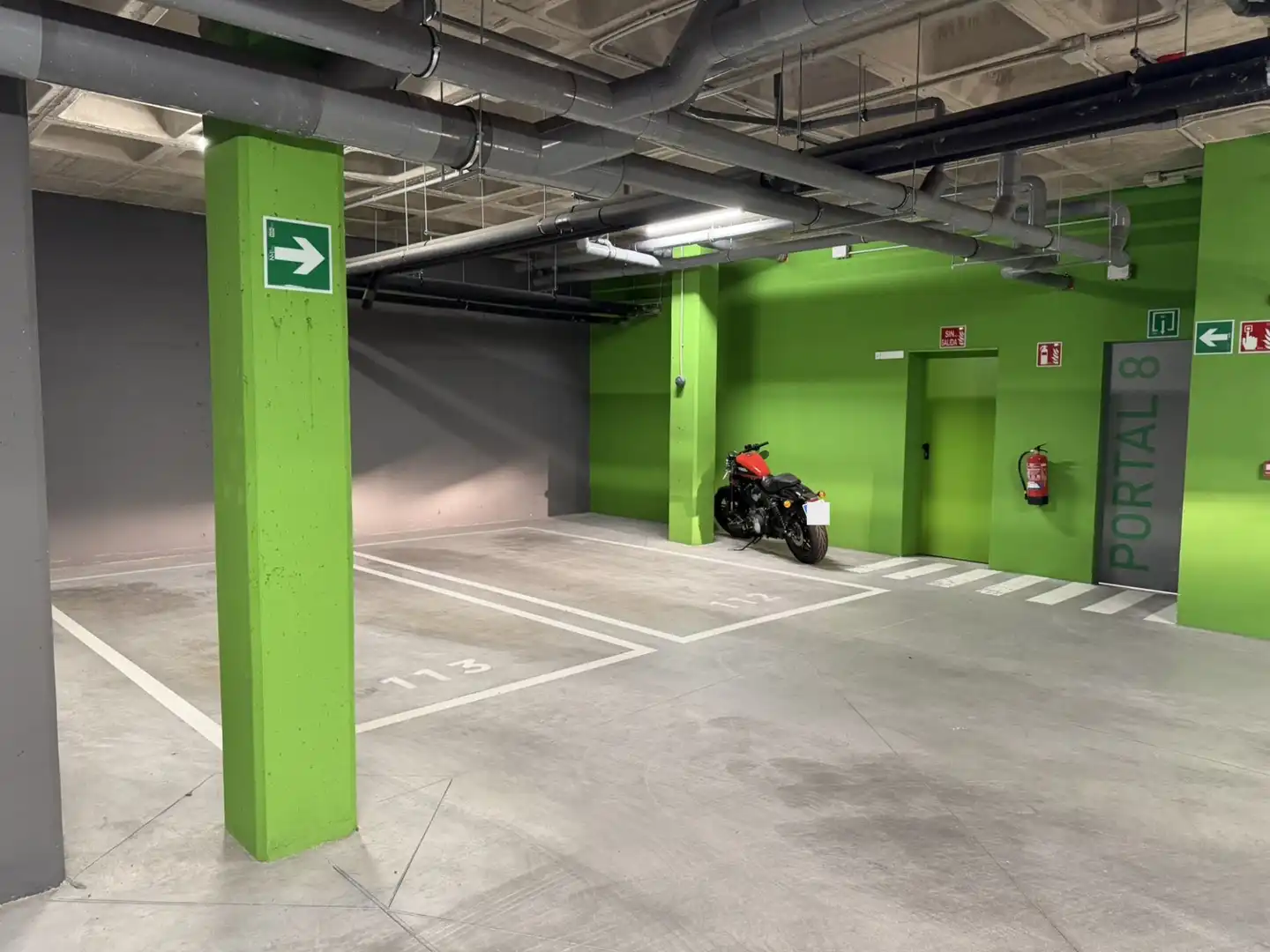 Parking de Planta baja de alquiler en Boadilla del Monte con Aire acondicionado, Calefacción y Jardín privado
