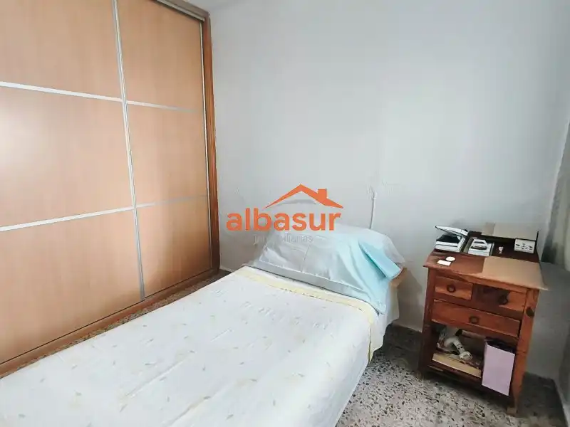 Habitación de Casa o chalet en venta en Córdoba con Terraza, Amueblado y Horno