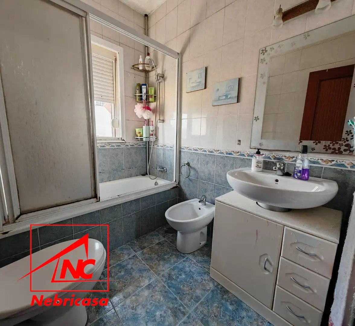 Bathroom of Flat for sale in Sanlúcar de Barrameda  with Air Conditioner and Furnished