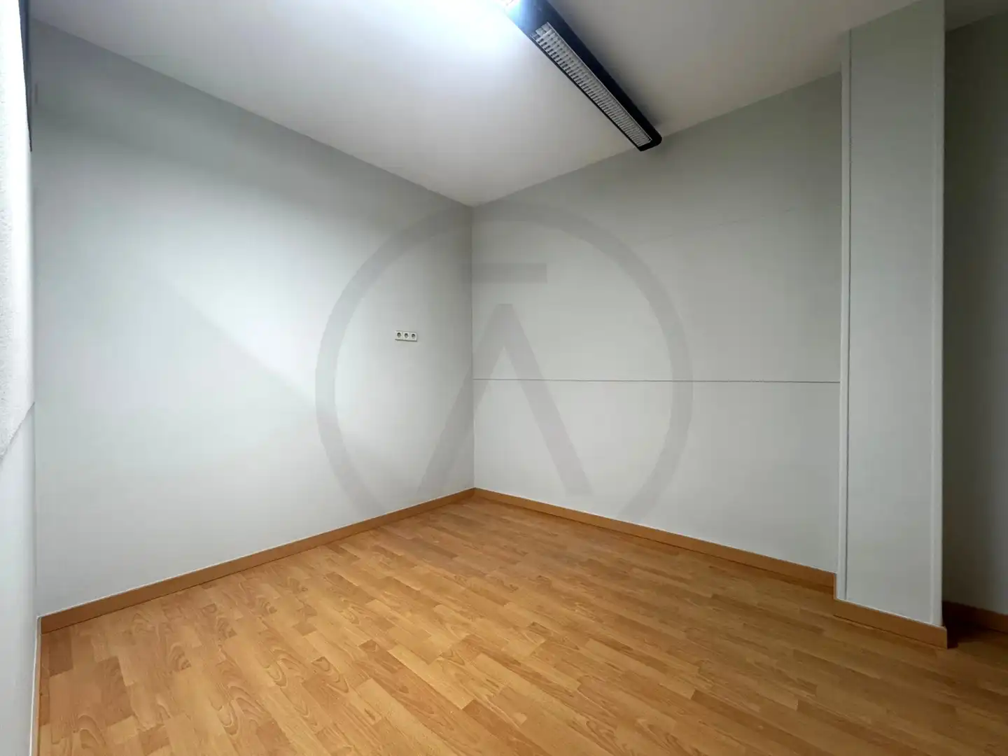 Local en venta en Terrassa con Calefacción y Parquet