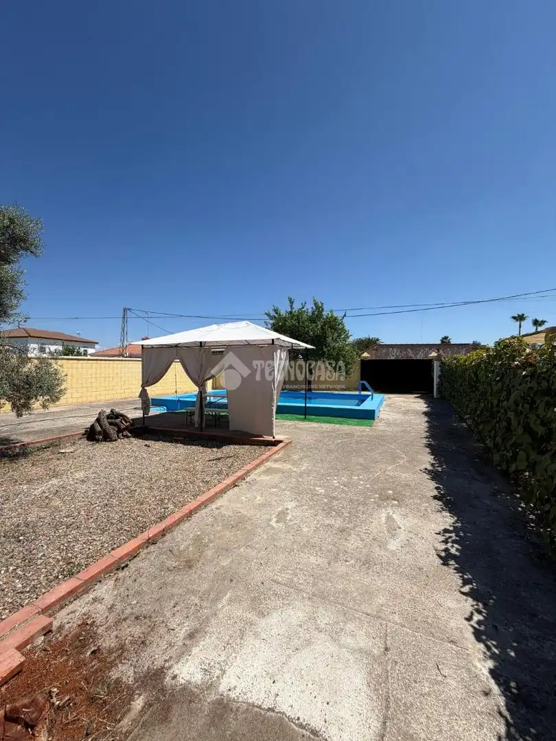 Exterior view of Country homes for sale in Utrera  with Air Conditioner, Heating and Swimming Pool