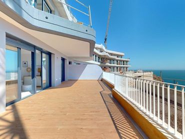 Penthouse with pool for sale in N/A