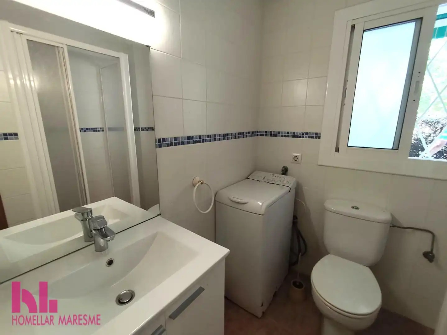 Bathroom of Flat for sale in Santa Susanna  with Terrace and Community pool