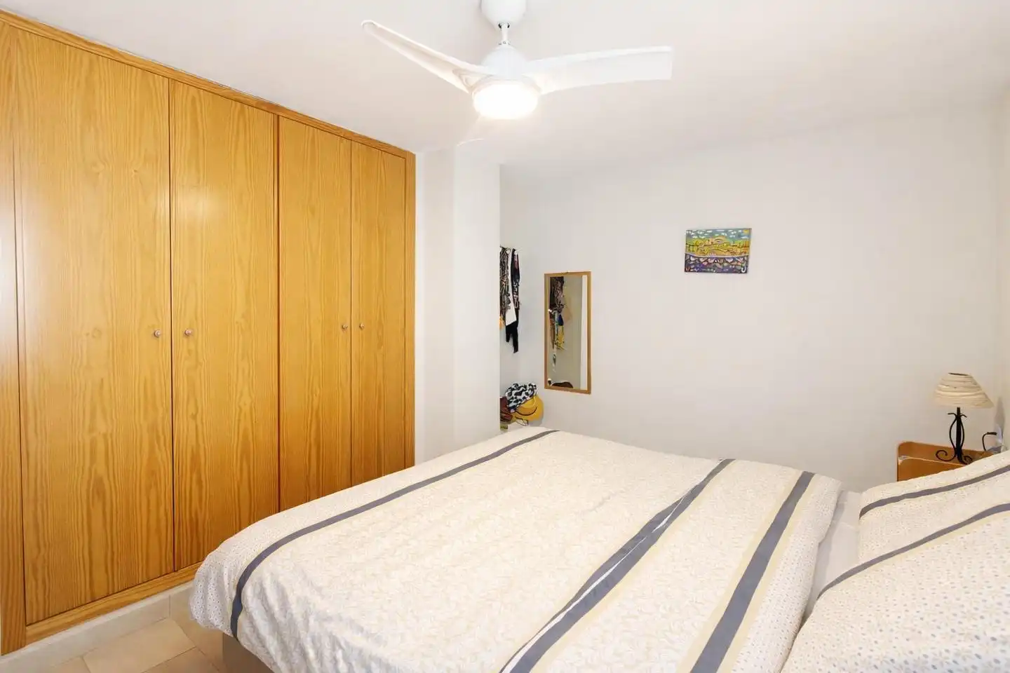 Dormitori de Apartament en venda en Oliva amb Aire condicionat, Terrassa i Traster