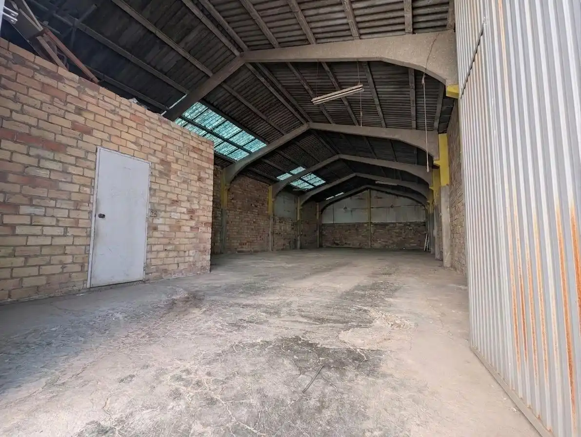 Nave industrial en venta en Sevilla