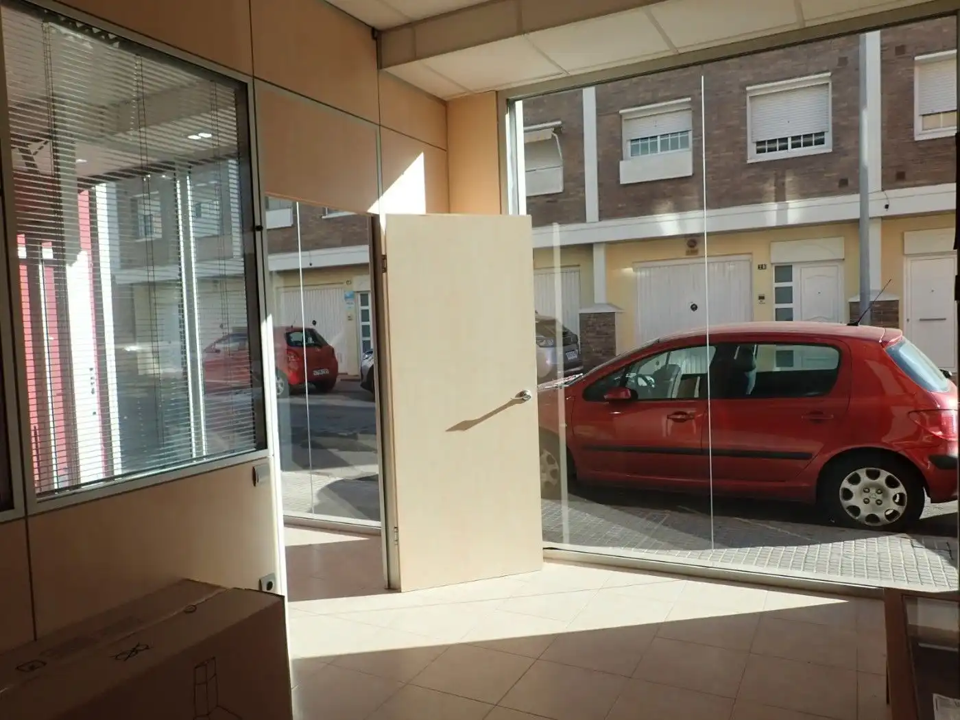 Büro zur Miete in Gavà mit Klimaanlage, Heizung und Möbliert