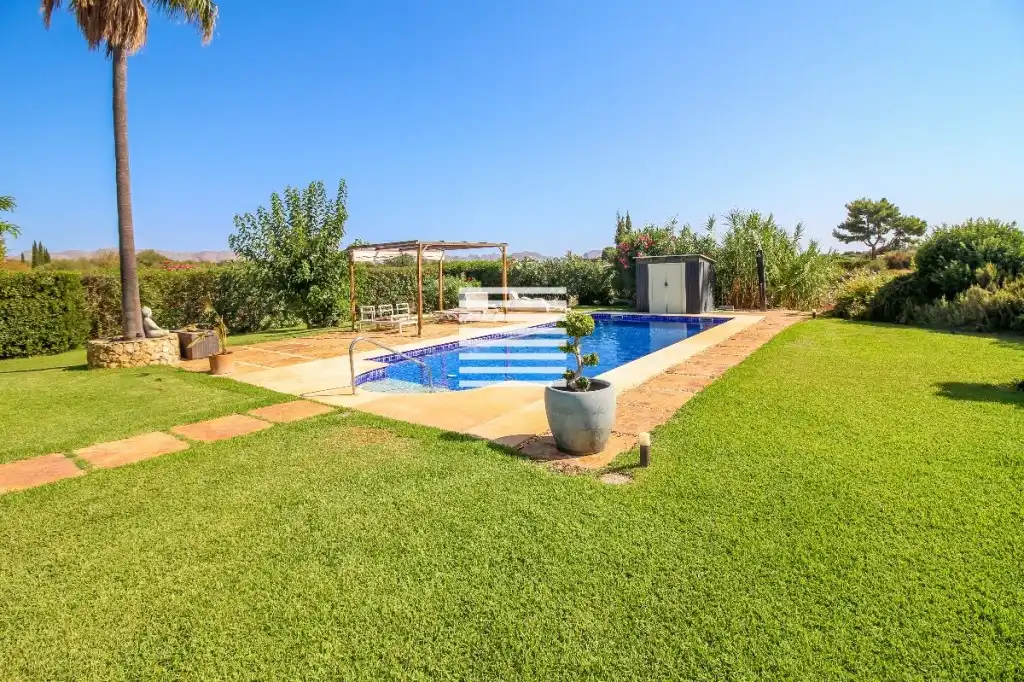 Piscina de Finca rústica en venta en Alcúdia con Aire acondicionado, Jardín privado y Terraza