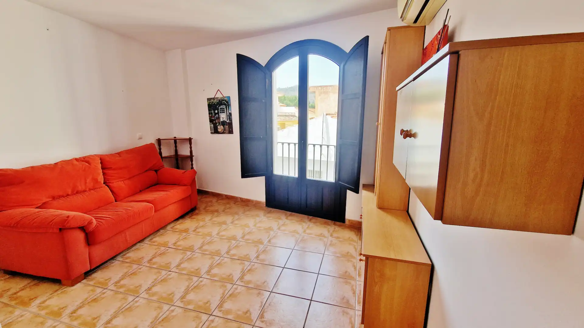 Sala d'estar de Apartament en venda en Vélez de Benaudalla amb Aire condicionat, Calefacció i Balcó