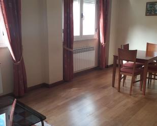 Living room of Flat for sale in Salamanca Capital  with Heating, Furnished and Oven