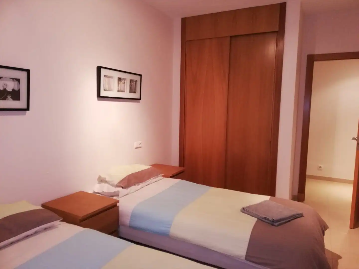 Dormitori de Dúplex de lloguer en Algeciras amb Aire condicionat, Moblat i Piscina comunitària