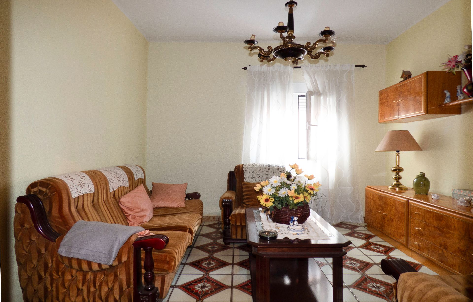 Living room of Flat for sale in  Madrid Capital  with Heating