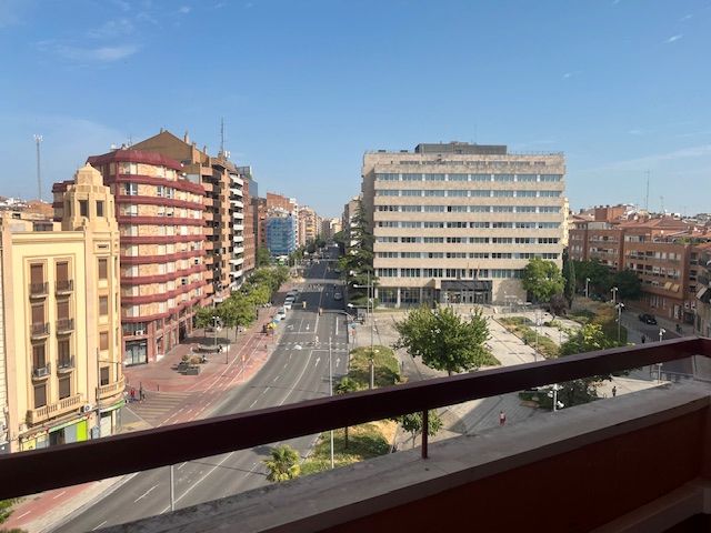 Exterior view of Flat to rent in  Lleida Capital  with Air Conditioner, Heating and Furnished