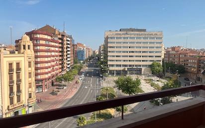 Exterior view of Flat to rent in  Lleida Capital  with Air Conditioner, Heating and Furnished