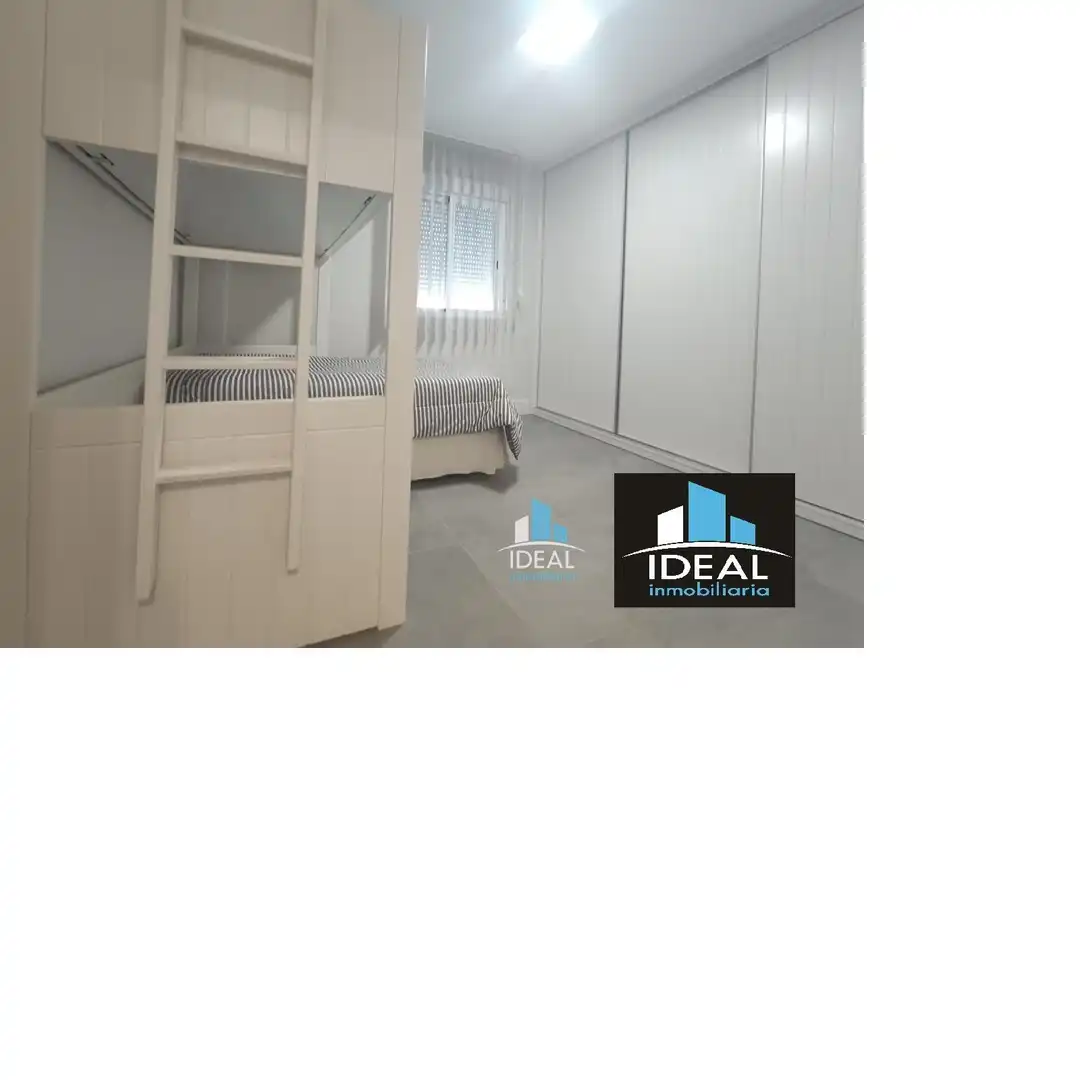 Habitación de Casa adosada en venta en Villanueva de la Serena con Aire acondicionado, Calefacción y Terraza