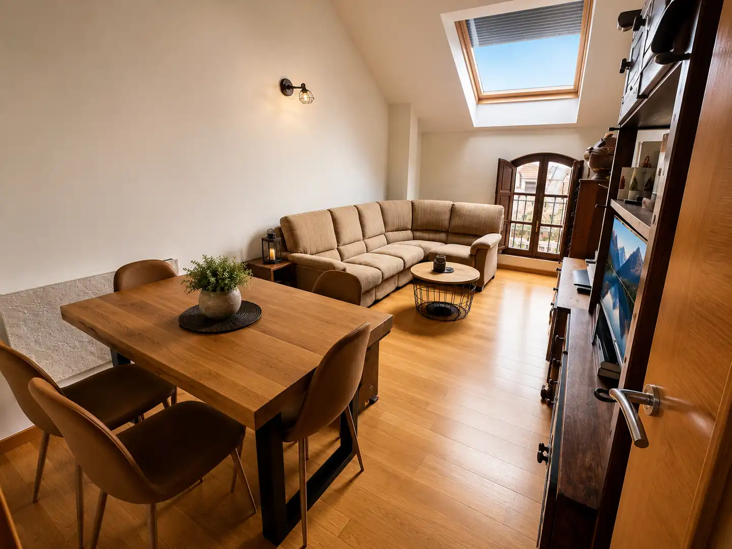Wohnzimmer von Wohnung zur Miete in Torrelavega  mit Heizung, Terrasse und Abstellraum
