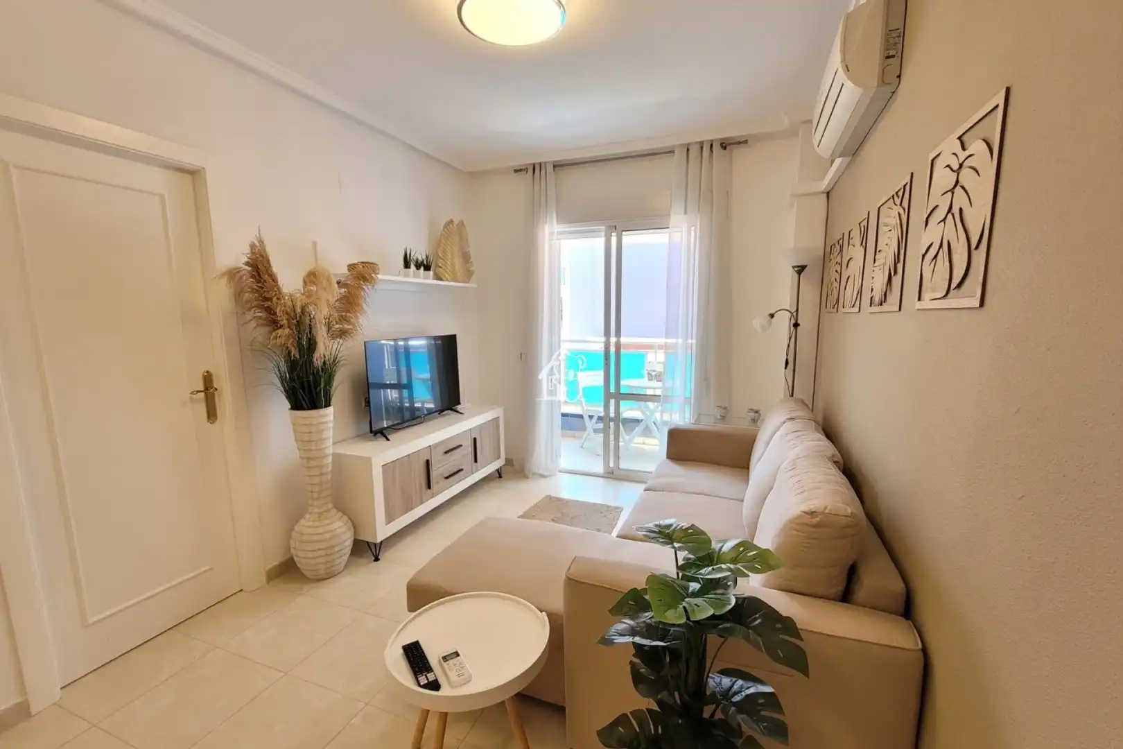 Apartment with balcony to rent in Playa del Cura