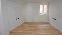 Bedroom of Flat for sale in Vitoria - Gasteiz  with Heating, Terrace and Storage room