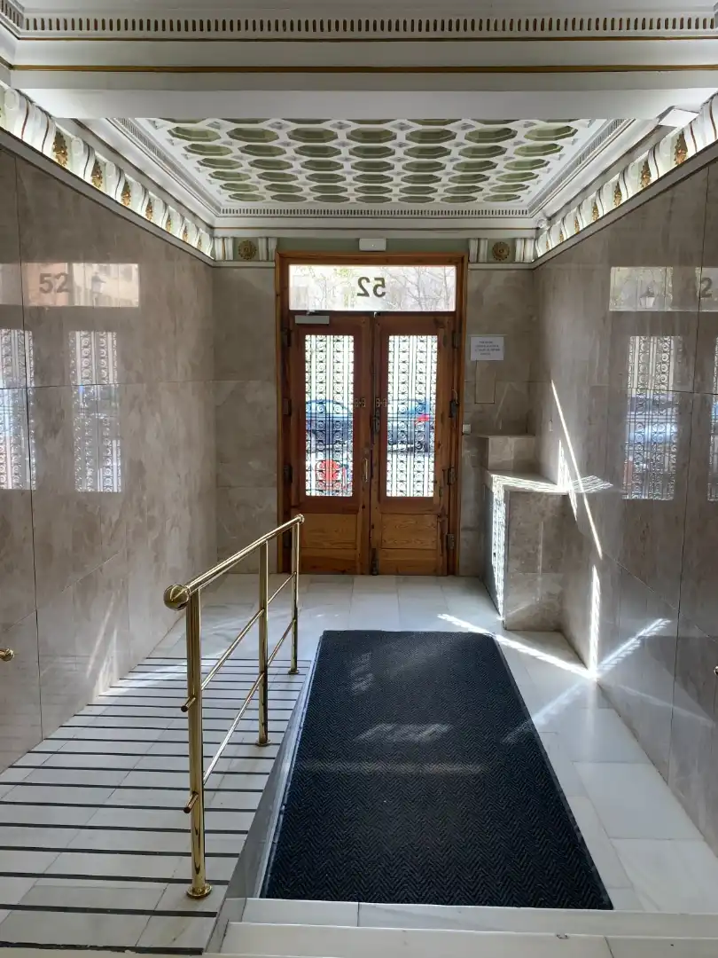 Piso en venta en Madrid con Calefacción, Horno y Lavadora