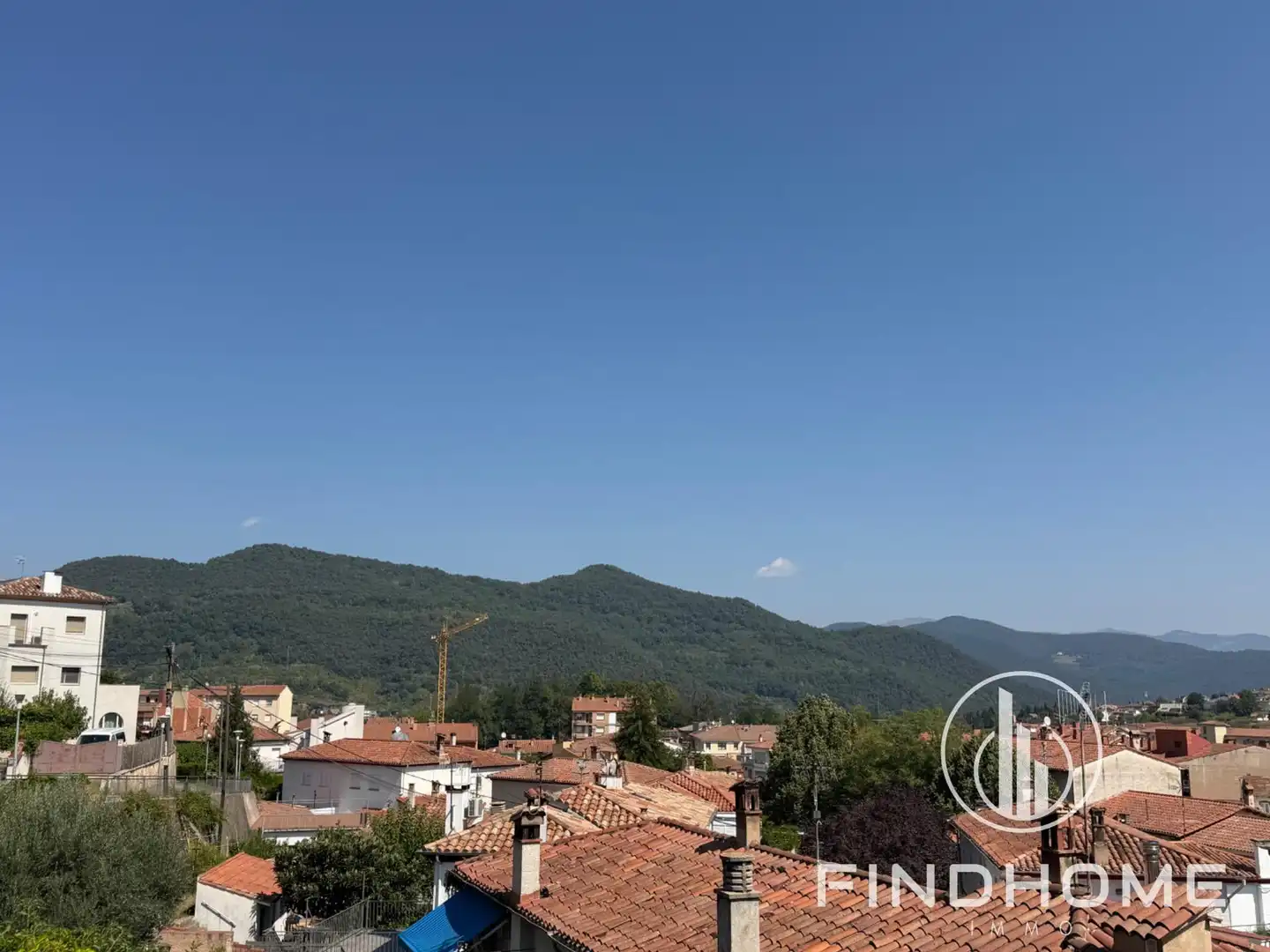 Vista exterior de Casa adosada en venta en Olot con Calefacción y Trastero