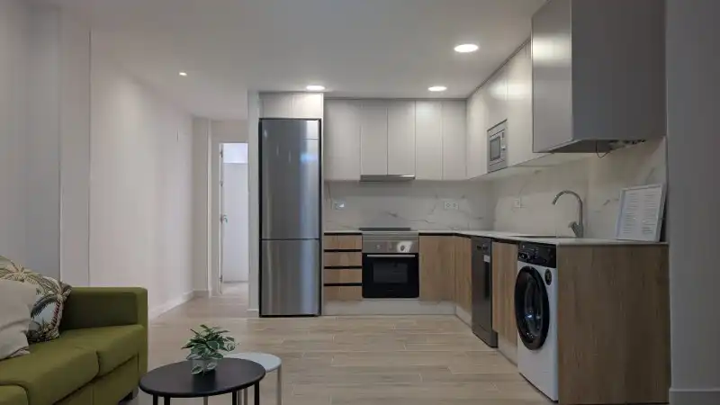 Küche von Wohnung zur Miete in Elche / Elx mit Möbliert, Ofen und Waschmaschine