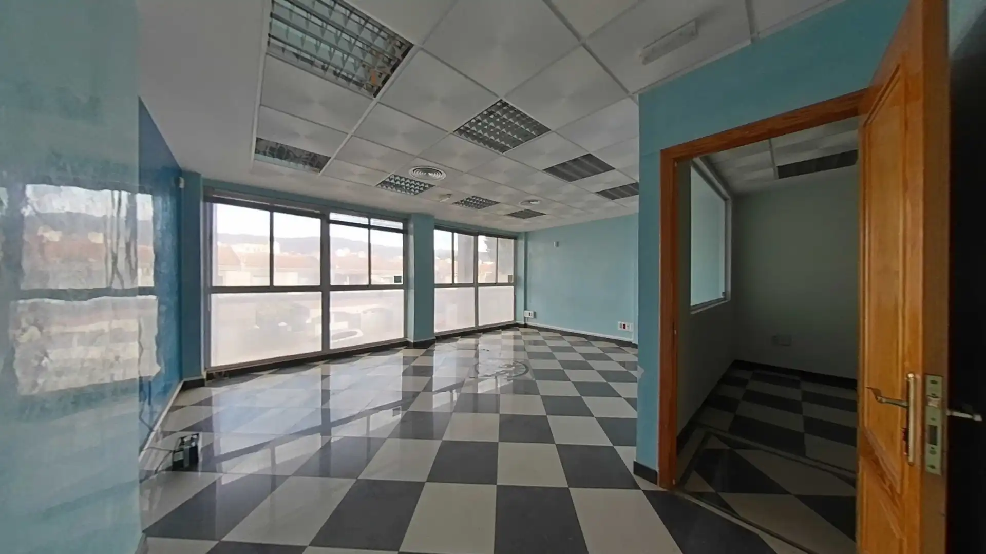 Büro zum Verkauf in Estancias De Las