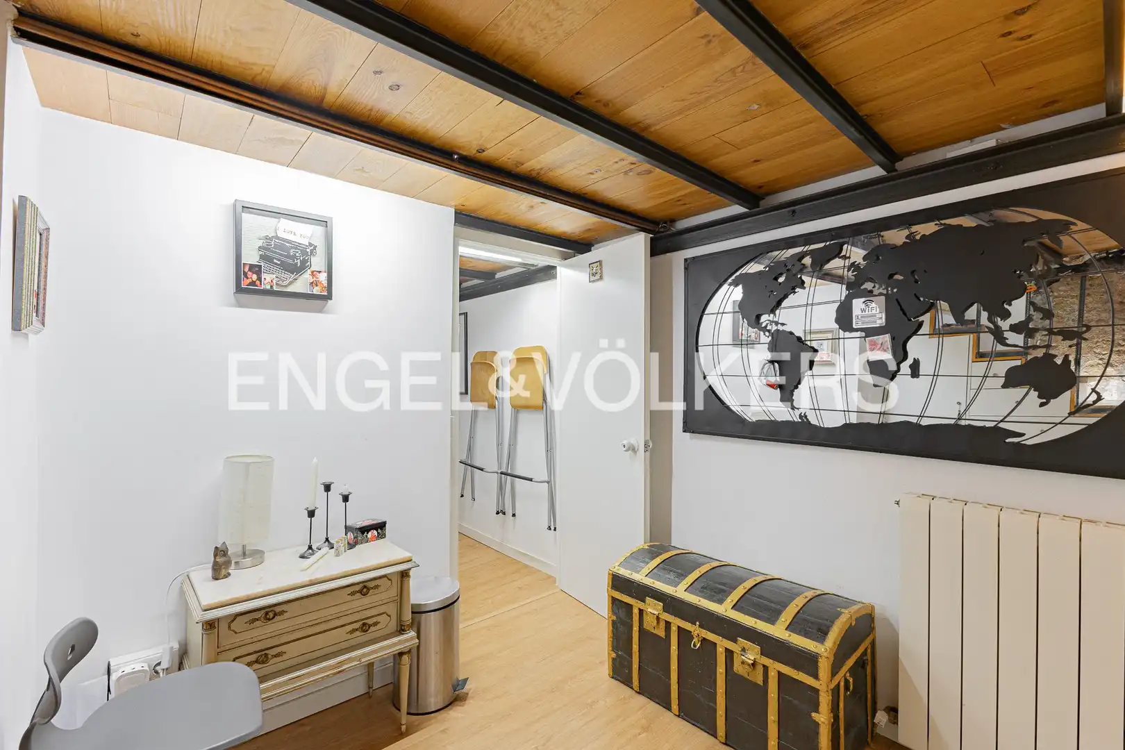 Maisonette zum Verkauf in Barcelona mit Klimaanlage, Heizung und Möbliert