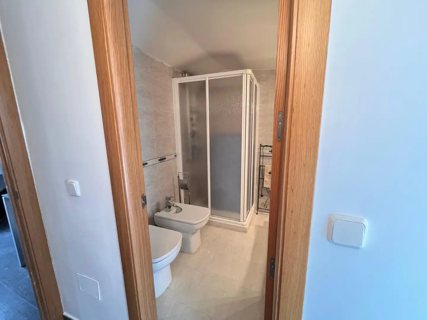 Badezimmer von Wohnung zum Verkauf in Los Navalmorales mit Klimaanlage und Heizung