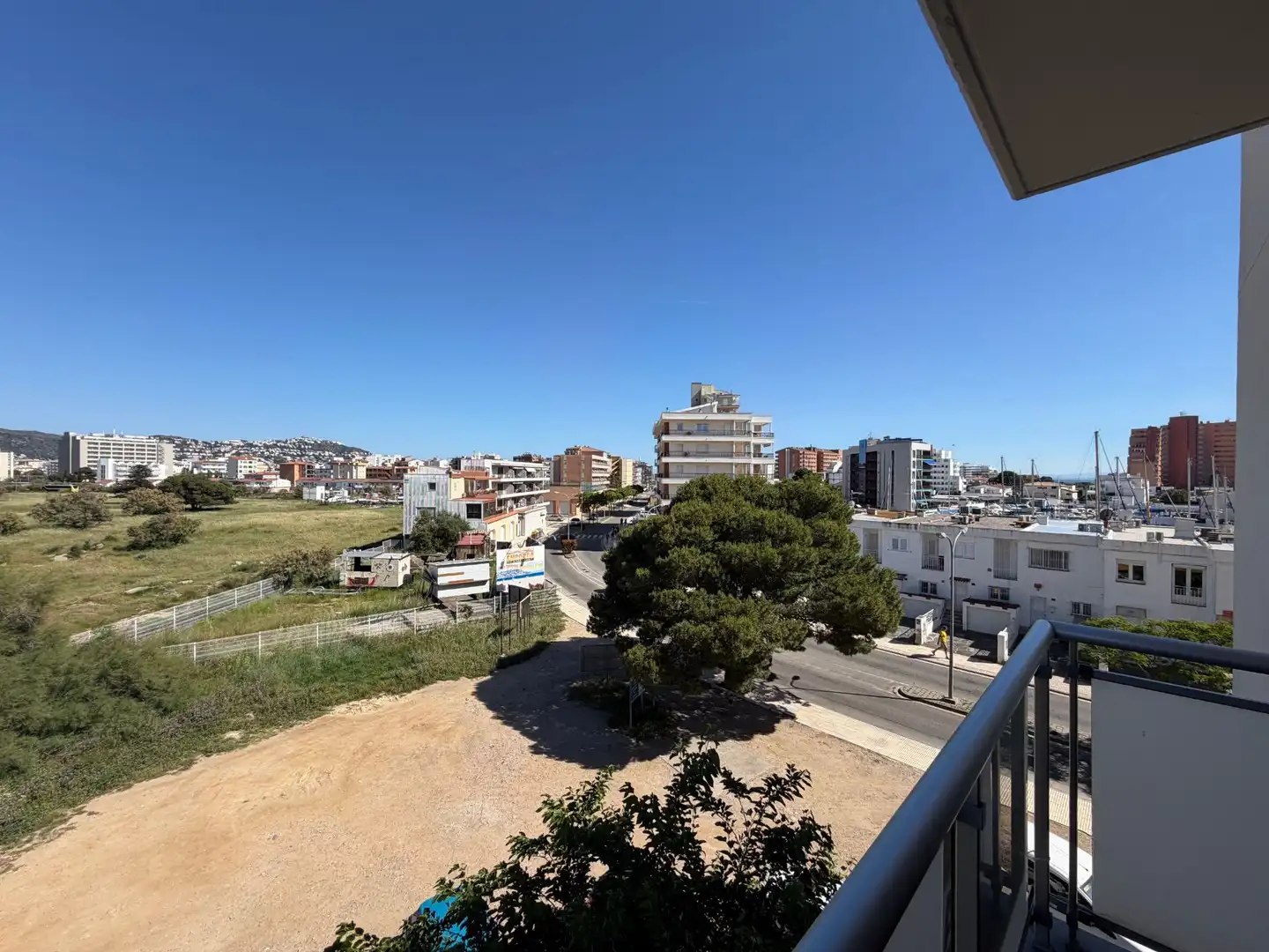 Vista exterior de Apartamento en venta en Roses con Aire acondicionado, Calefacción y Terraza