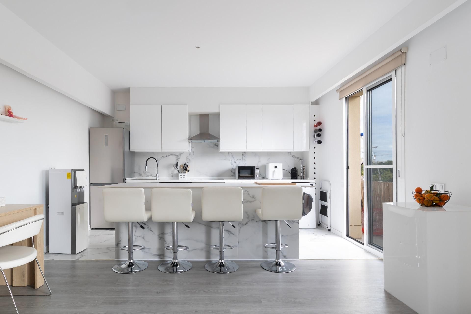 Cocina de Piso en venta en  Valencia Capital con Trastero, Balcón y Alarma