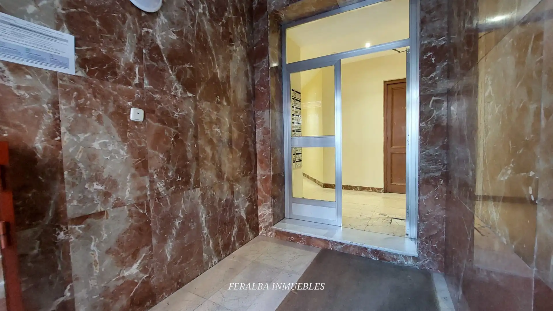 Wohnung zum Verkauf in Madrid mit Klimaanlage, Heizung und Terrasse